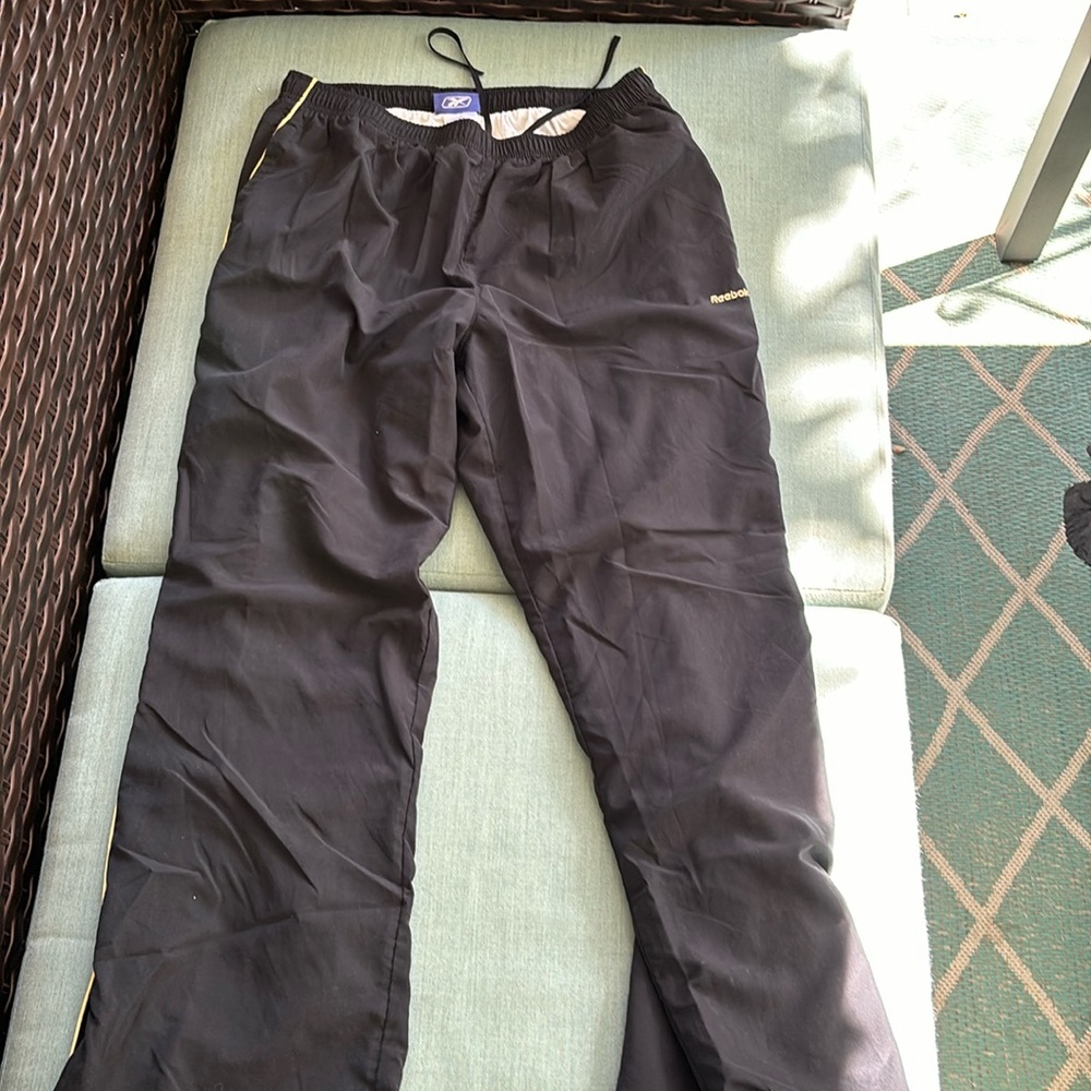 Black ski pants